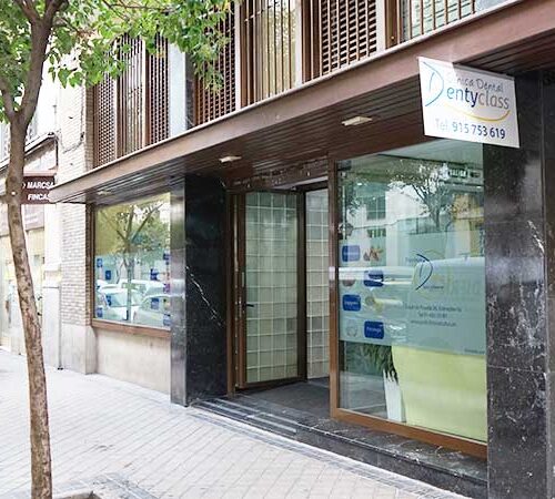 Fachada_clínica_Dentyclass_Retiro